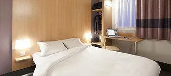 Strasbourg Nord Artisans Готель