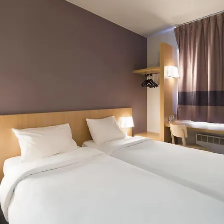 Hotel Strasbourg Nord Artisans 2*